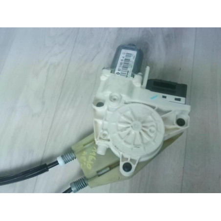 Leve vitre electrique arriere gauche RENAULT LAGUNA 3 PHASE 1 d’occasion