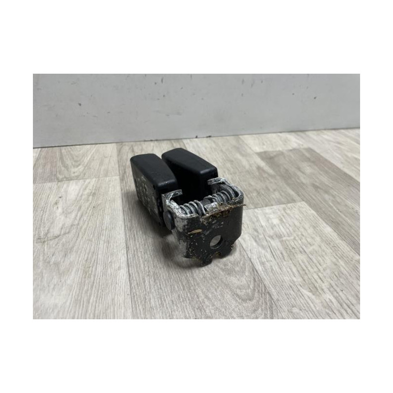 Attache ceinture arriere droit FORD FOCUS 3 PHASE 1 BREAK d’occasion