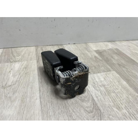 Attache ceinture arriere droit FORD FOCUS 3 PHASE 1 BREAK d’occasion