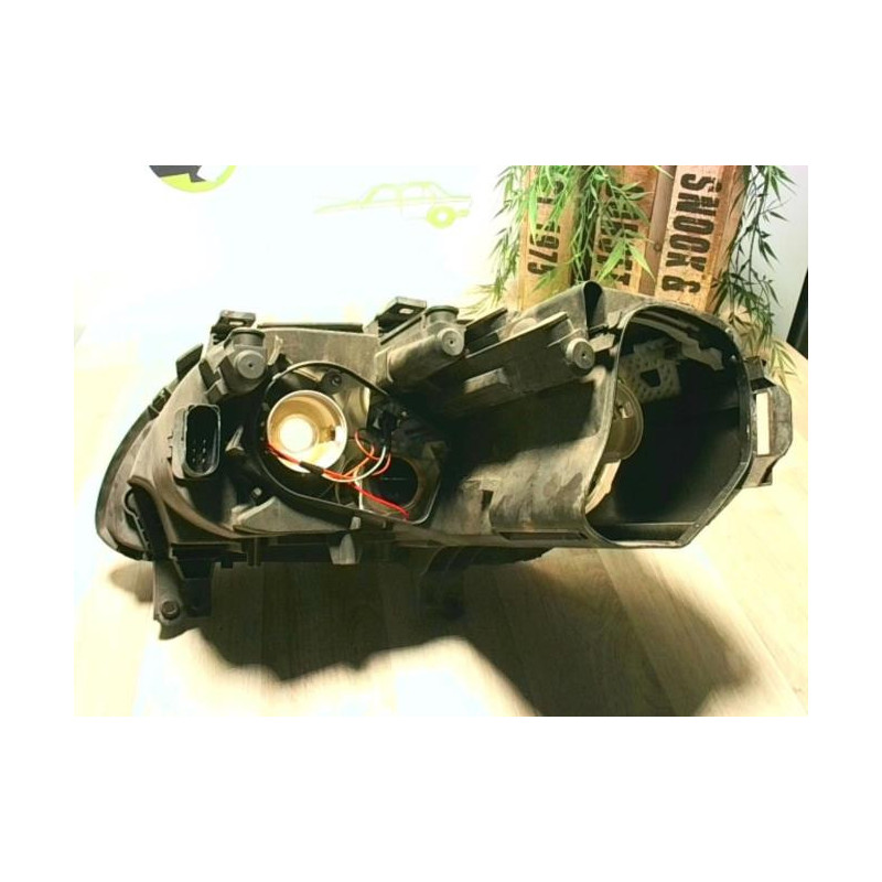 Optique avant principal droit (feux)(phare) VOLKSWAGEN TOURAN 1 PHASE 1 d’occasion