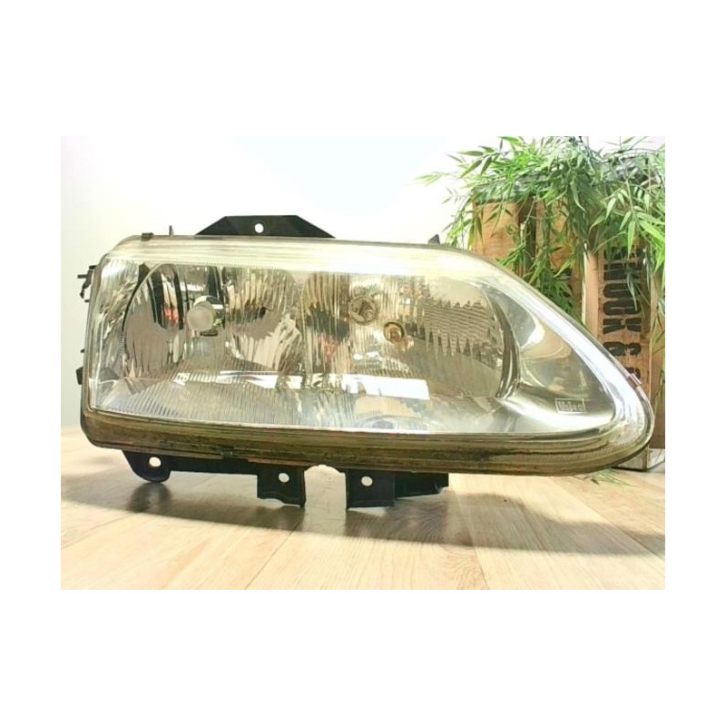 Optique avant principal droit (feux)(phare) RENAULT ESPACE 3 d’occasion