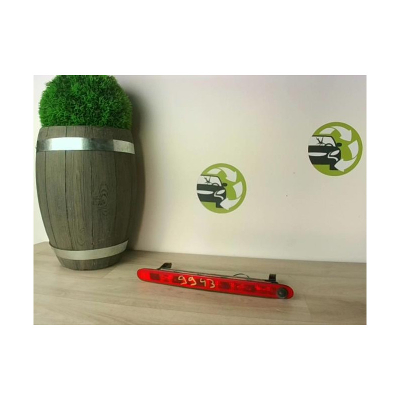 Feu arriere stop central SUZUKI ALTO 3 d’occasion