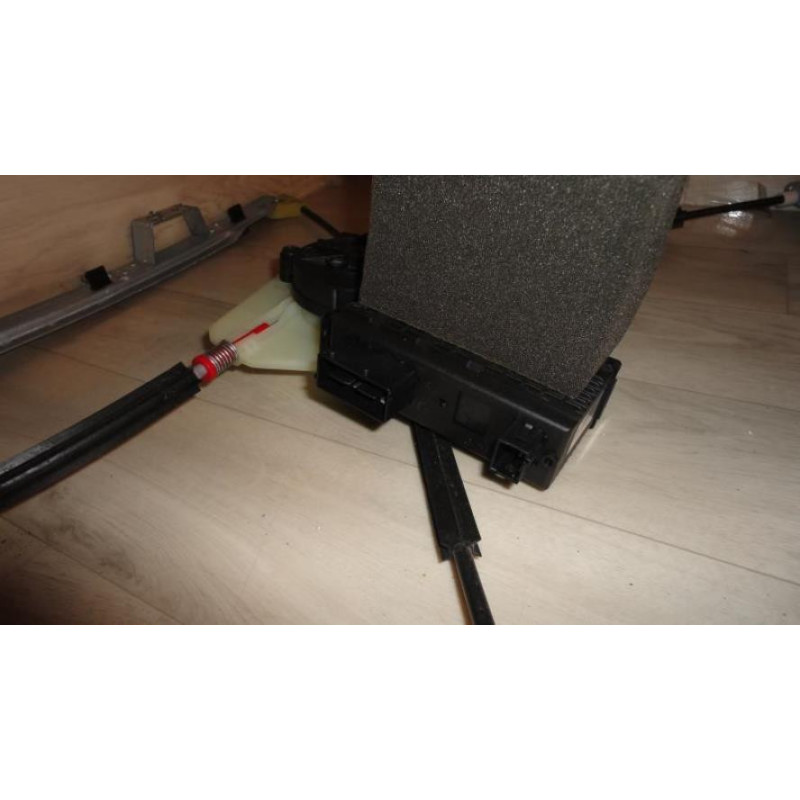 Leve vitre electrique avant droit CITROEN C4 GRAND PICASSO 1 d’occasion