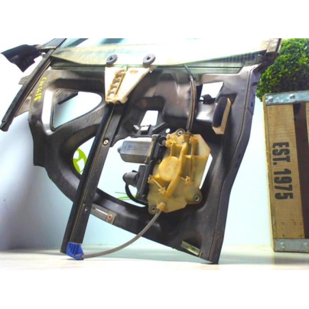 Leve vitre electrique arriere droit AUDI A3 1 PHASE 1 d’occasion