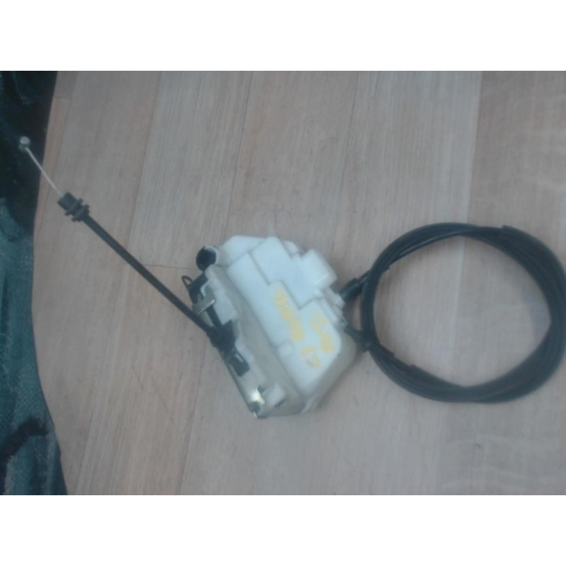 Serrure avant droit CITROEN C3 PLURIEL d’occasion
