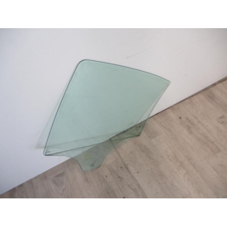 Vitre arriere droit OPEL CORSA D PHASE 1 d’occasion