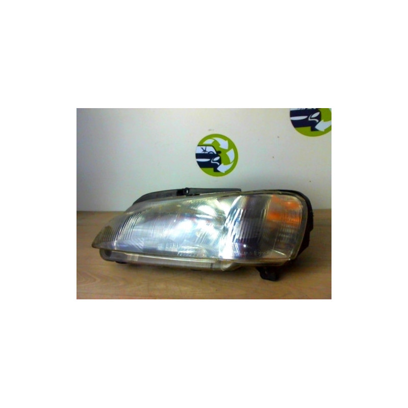 Optique avant principal gauche (feux)(phare) PEUGEOT 106 PHASE 2 d’occasion