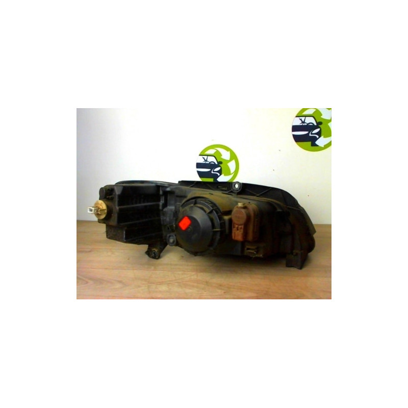 Optique avant principal gauche (feux)(phare) PEUGEOT 106 PHASE 2 d’occasion