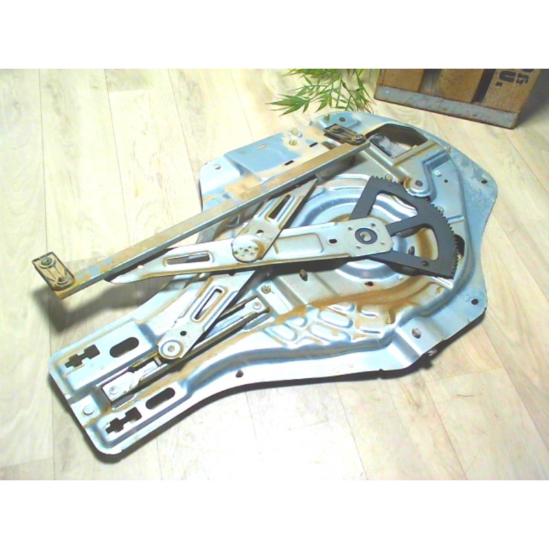 Leve vitre electrique avant droit HYUNDAI TUCSON 1 d’occasion
