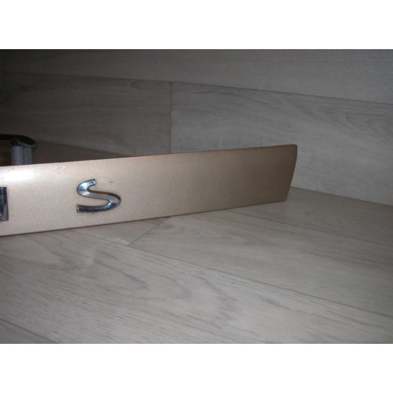 Eclairage de plaque KIA CARENS 2 d’occasion