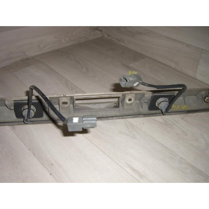 Eclairage de plaque KIA CARENS 2 d’occasion