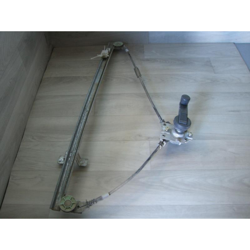 Leve vitre mecanique avant gauche FIAT DUCATO 2 PHASE 1 d’occasion
