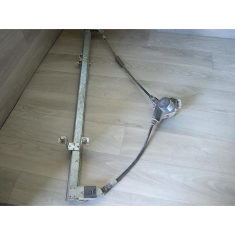 Leve vitre mecanique avant droit FIAT DUCATO 2 PHASE 1 d’occasion