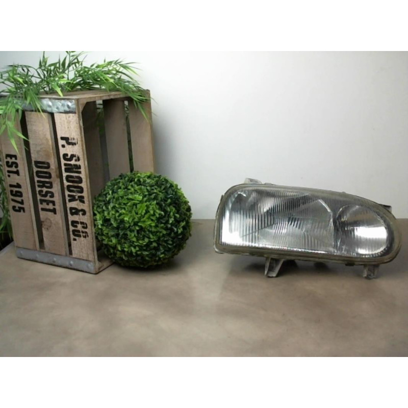 Optique avant principal droit (feux)(phare) VOLKSWAGEN  d’occasion