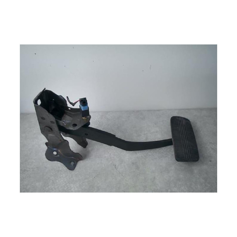 Pedalier de frein NISSAN TERRANO 2 PHASE 4 d’occasion