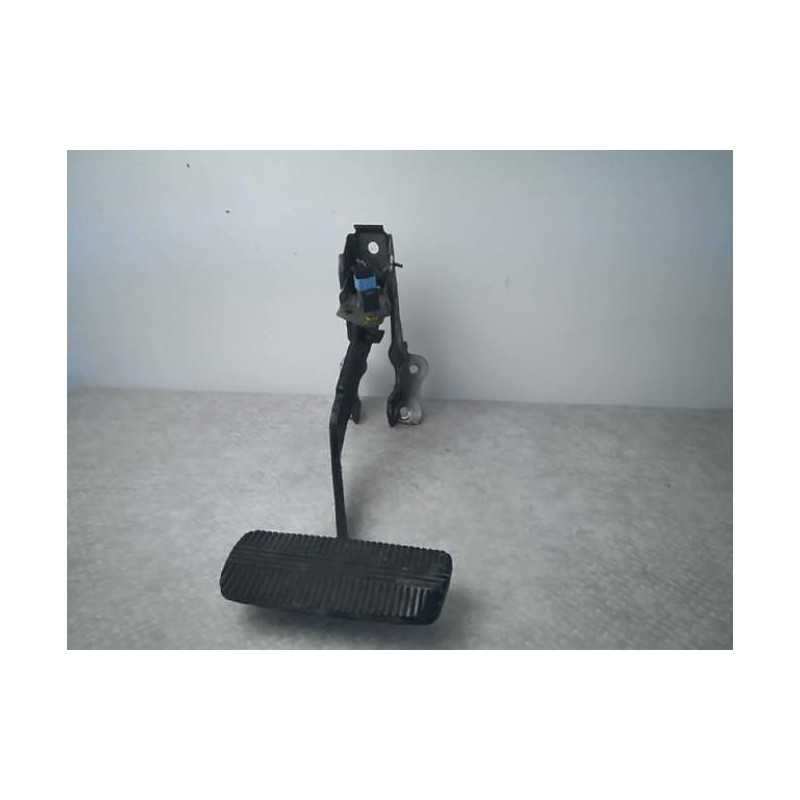Pedalier de frein NISSAN TERRANO 2 PHASE 4 d’occasion