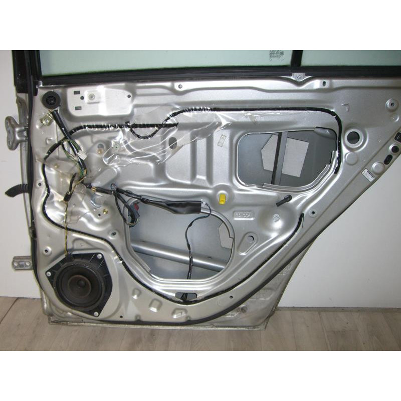 Porte arriere droit TOYOTA AVENSIS 2 PHASE 1 d’occasion