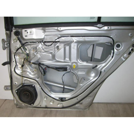 Porte arriere droit TOYOTA AVENSIS 2 PHASE 1 d’occasion