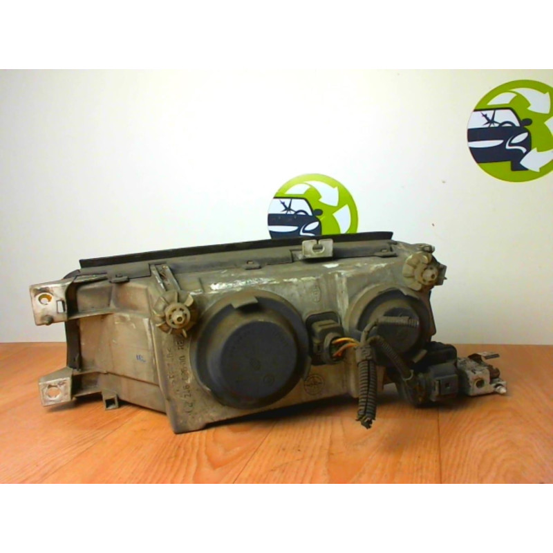 Optique avant principal droit (feux)(phare) SKODA OCTAVIA 1 PHASE 1 d’occasion