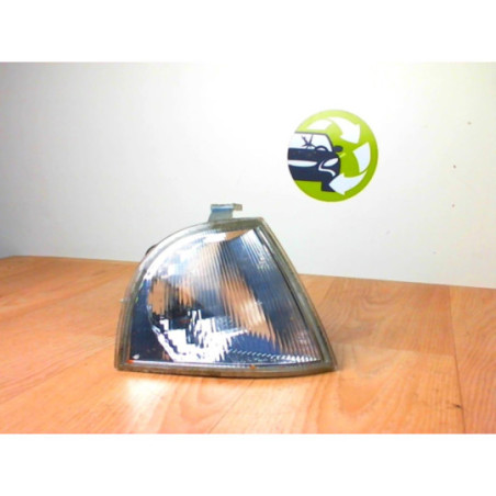 Optique avant secondaire droit (feux)(clignotant) SKODA OCTAVIA 1 PHASE 1 d’occasion