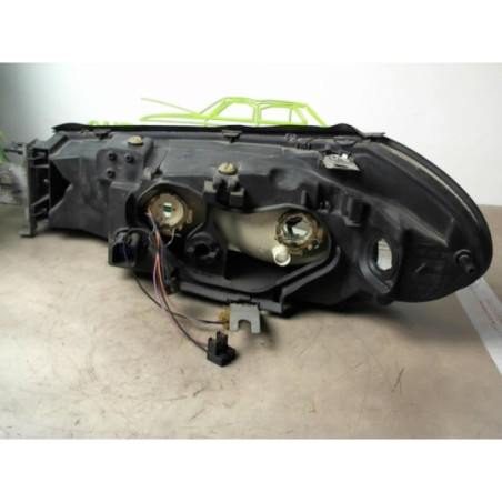 Optique avant principal droit (feux)(phare) FORD MONDEO 1 PHASE 2 BREAK d’occasion