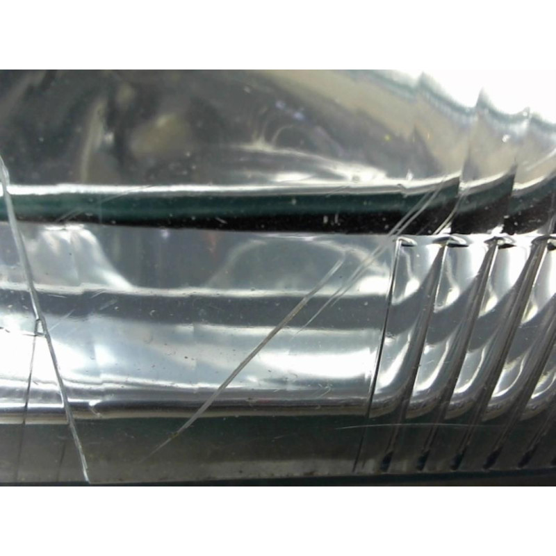 Optique avant principal droit (feux)(phare) FORD MONDEO 1 PHASE 2 BREAK d’occasion
