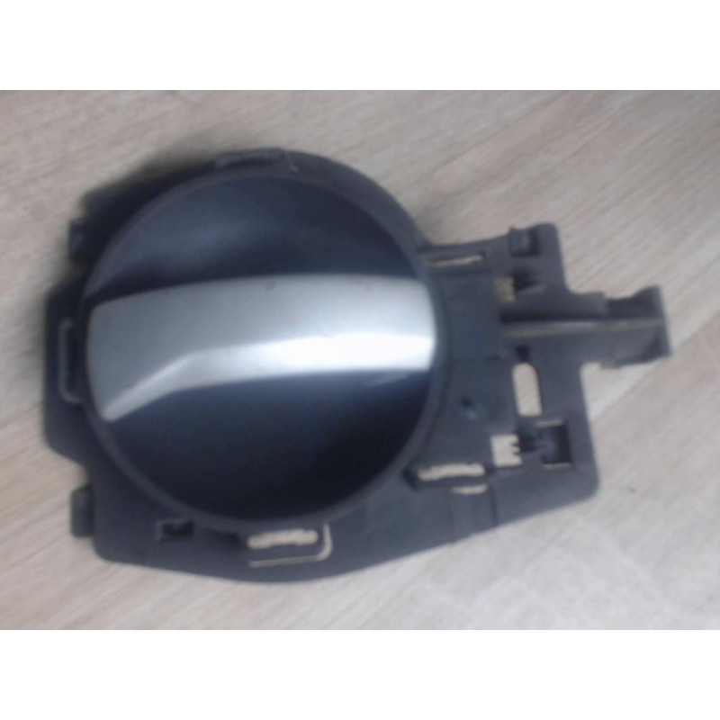 Poignee interieur avant gauche CITROEN C2 PHASE 2 d’occasion