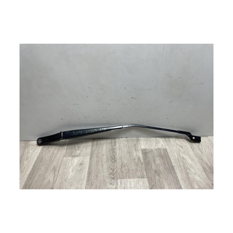 Bras essuie glace avant droit VOLKSWAGEN GOLF 6 d’occasion