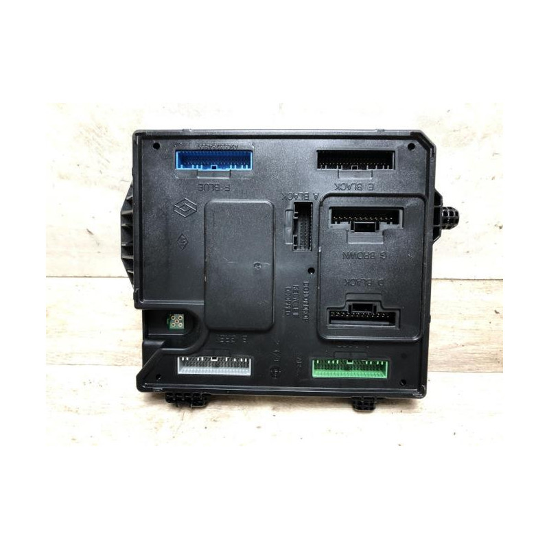 Boitier servitude moteur (BSM) RENAULT GRAND SCENIC 3 PHASE 1 d’occasion