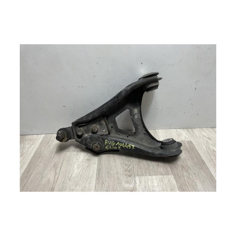 Bras inferieur avant gauche RENAULT CLIO 2 PHASE 2 d’occasion