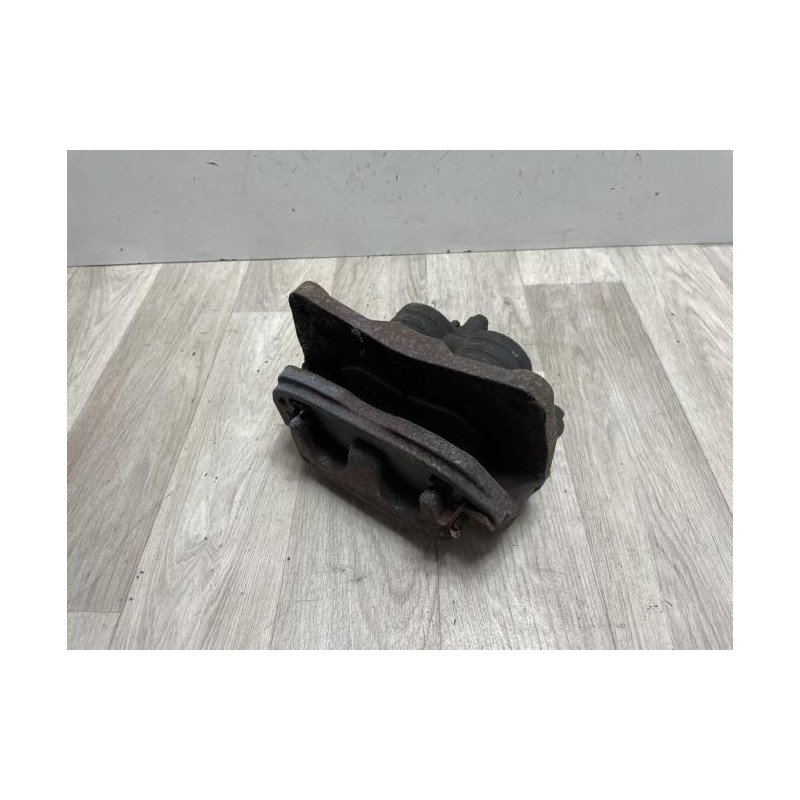 Etrier avant droit (freinage) SUBARU IMPREZA 2 d’occasion