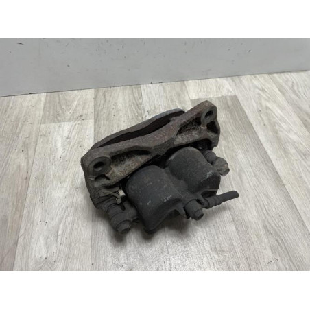 Etrier avant droit (freinage) SUBARU IMPREZA 2 d’occasion