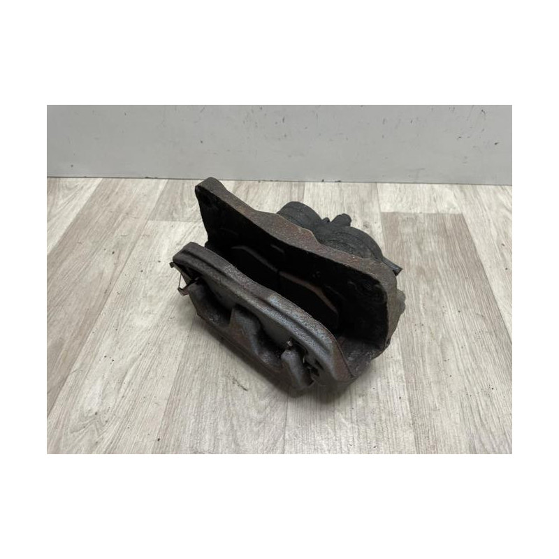Etrier avant gauche (freinage) SUBARU IMPREZA 2 d’occasion
