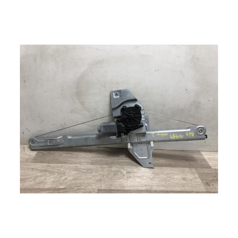 Leve vitre electrique avant droit PEUGEOT PARTNER 2 PHASE 1 d’occasion