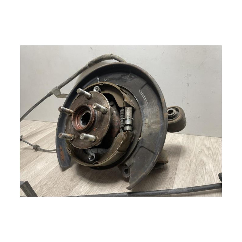 Fusee arriere droit SUBARU IMPREZA 2 d’occasion