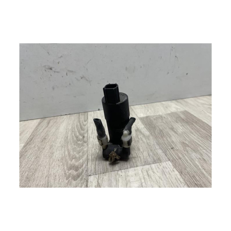 Pompe lave glace avant FORD FOCUS 3 PHASE 1 BREAK d’occasion