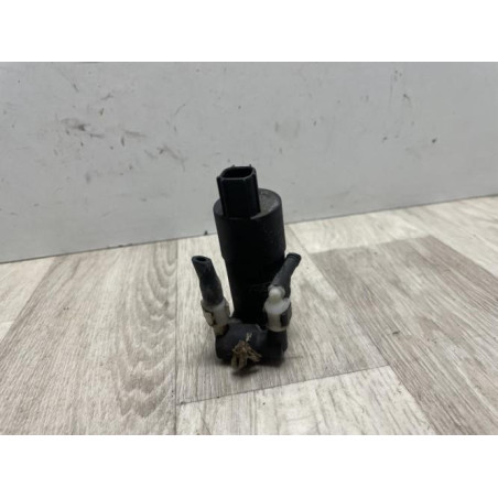 Pompe lave glace avant FORD FOCUS 3 PHASE 1 BREAK d’occasion
