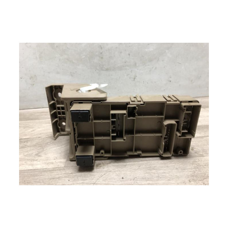 Porte fusible SUBARU IMPREZA 2 d’occasion