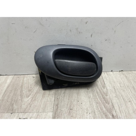 Poignee interieur arriere gauche PEUGEOT 206 PHASE 2 d’occasion