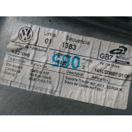 Leve vitre mecanique arriere droit VOLKSWAGEN POLO IV (9N3) PHASE 2 d’occasion