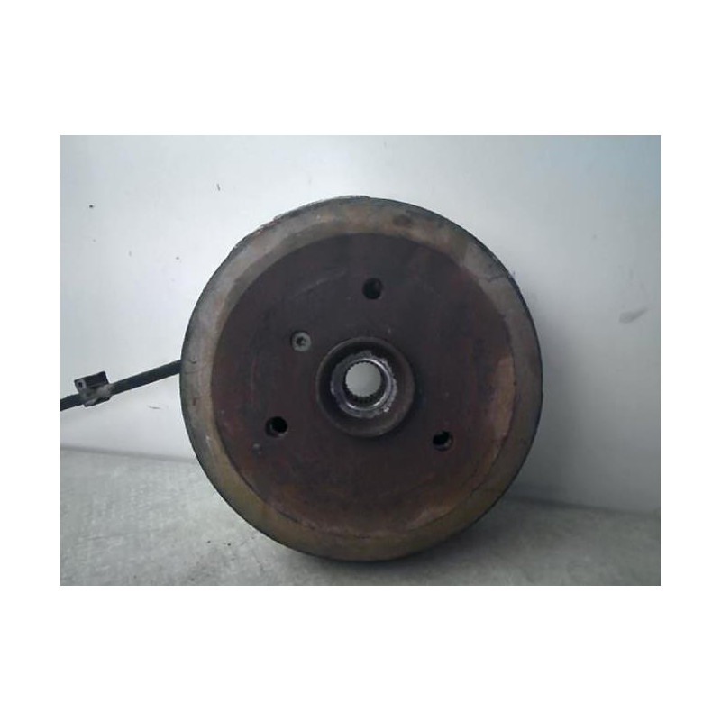 Fusee arriere droit SMART FORTWO 1 PHASE 2 COUPE d’occasion