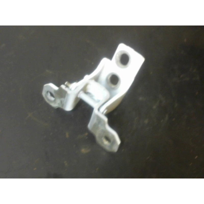 Charniere de porte avant gauche RENAULT CLIO IV d’occasion