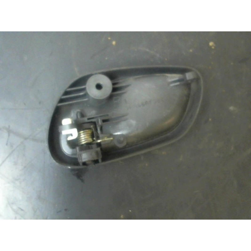 Poignee porte arriere droit OPEL AGILA d’occasion