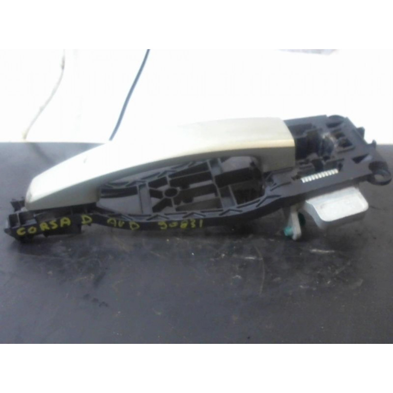 Poignee porte avant droit OPEL CORSA (D) PHASE 1 d’occasion