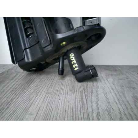 Pedalier d'embrayage VOLKSWAGEN GOLF 4 d’occasion