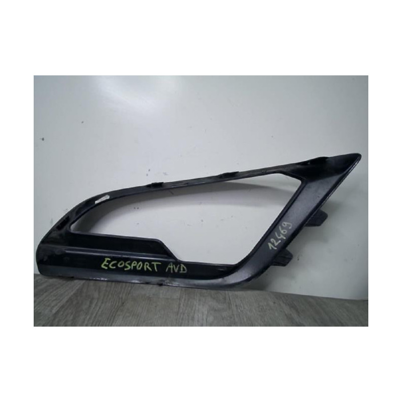 Calandre droite FORD ECOSPORT PHASE 3 d’occasion
