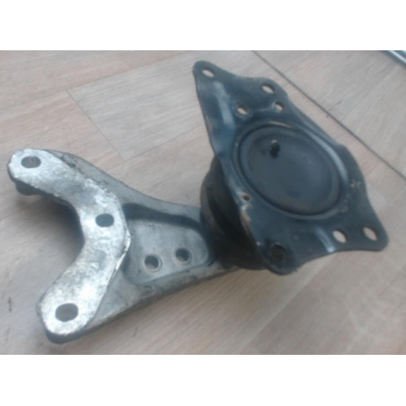 Support moteur VOLKSWAGEN POLO IV (9N3) PHASE 2 d’occasion