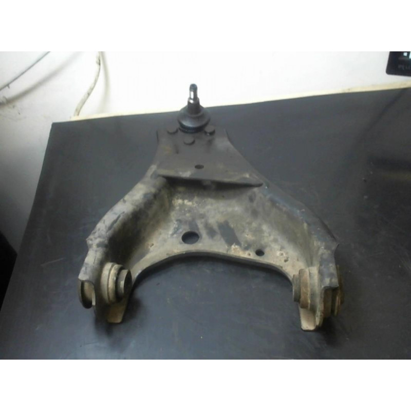 Triangle avant droit DACIA DUSTER PHASE 1 d’occasion