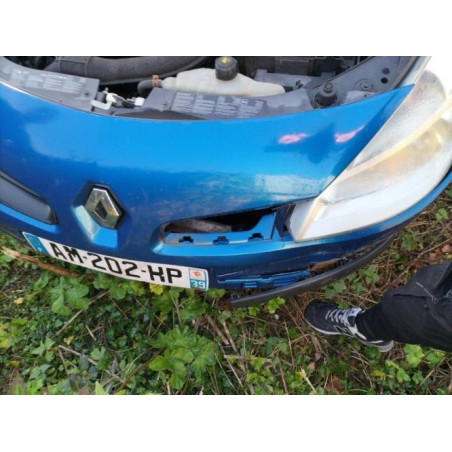Poignee interieur arriere gauche RENAULT CLIO 3 PHASE 1 d’occasion