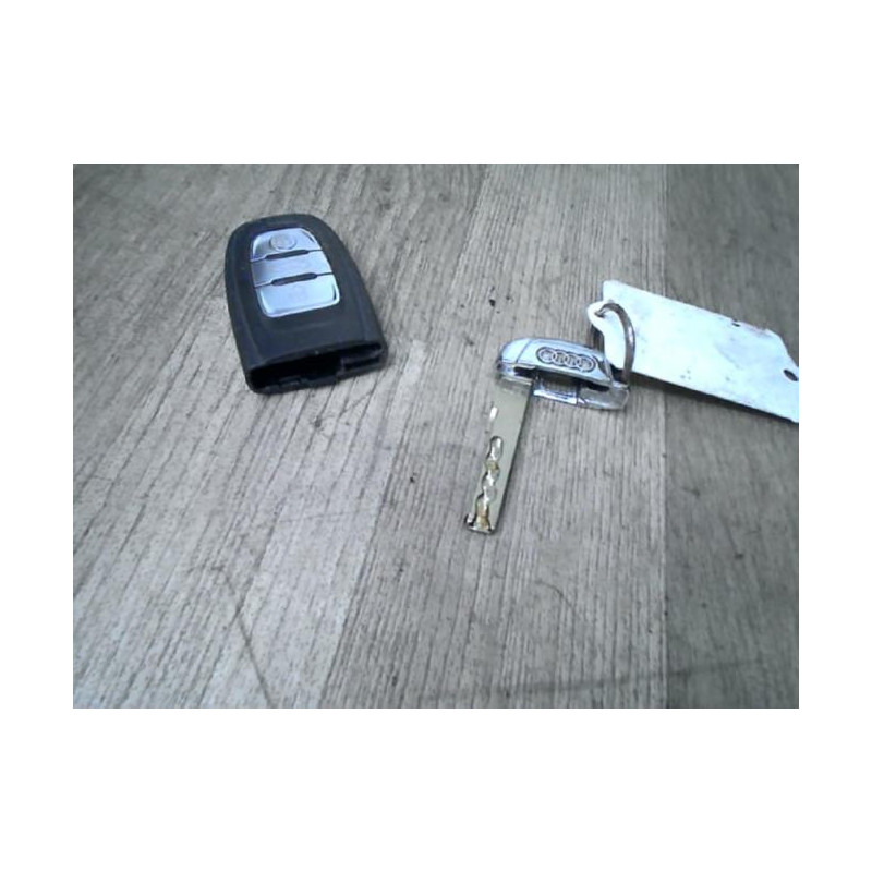 Cle AUDI A4 3 PHASE 1 d’occasion